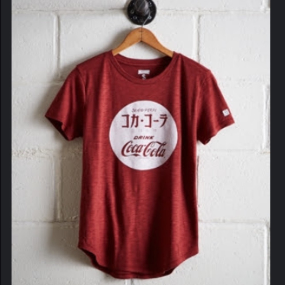 Tailgate Women’s Coca Cola T-Shirt Red Medium
